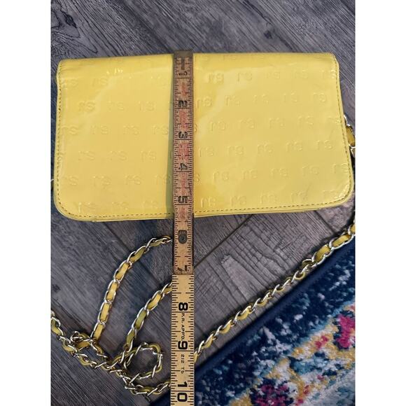 St. John Women's Yellow Logo Chain Leather Purse Shoulder Bag - Picture 5 of 12